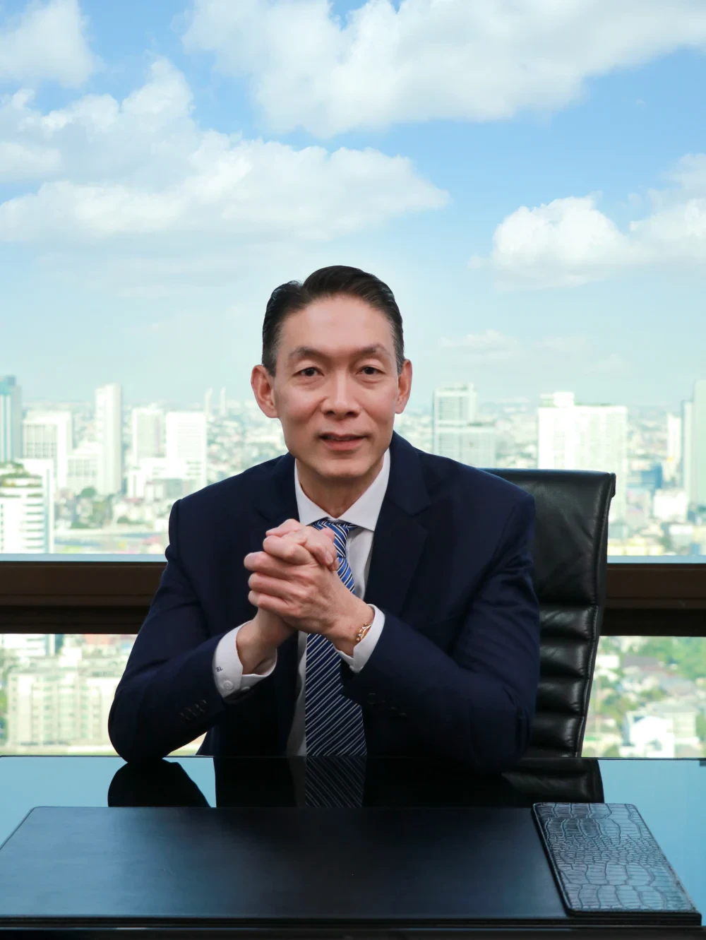 “ทานตะวันอุตสาหกรรม” แต่งตั้ง ‘สุรศักดิ์ เหลืองอร่ามศรี’ เป็น CEO  ชูกลยุทธ์ 3 พลัง ปั้นองค์กรสู่ Global Packaging Player เต็มสูบ